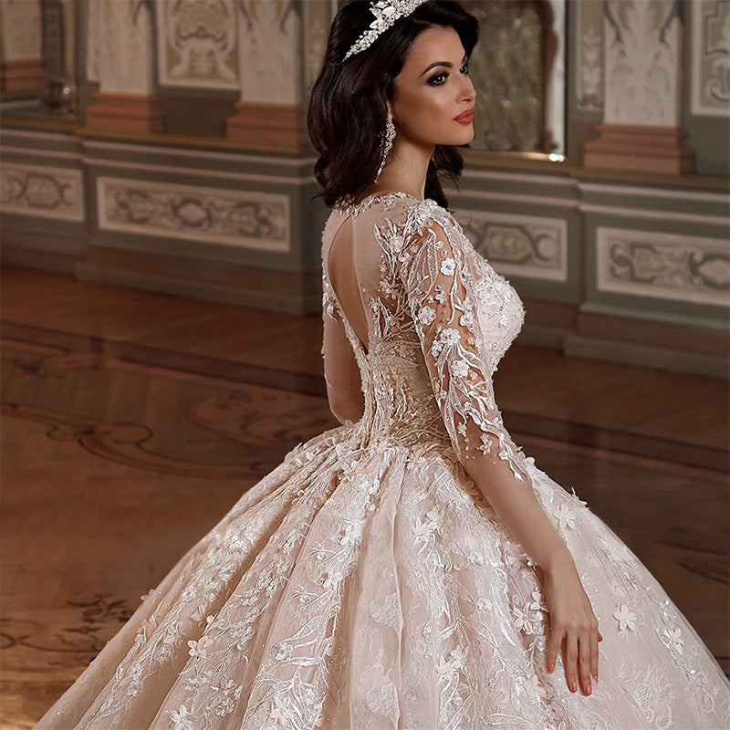 Long Trailing Mid-waist Backless Wedding Dress White