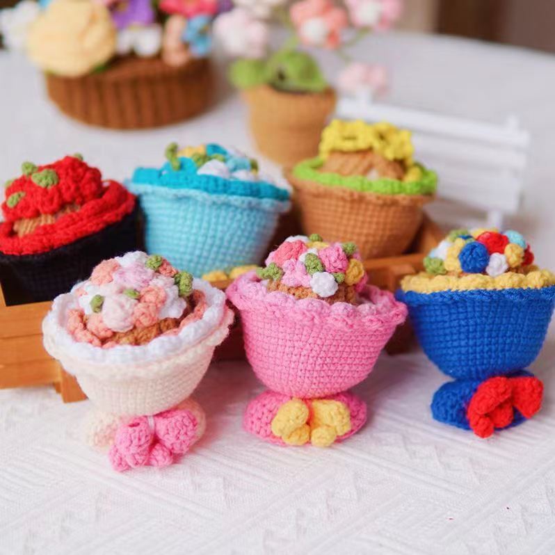 Hand-woven Diy Crossdressing Bridal Doll Wool Crochet Bouquet